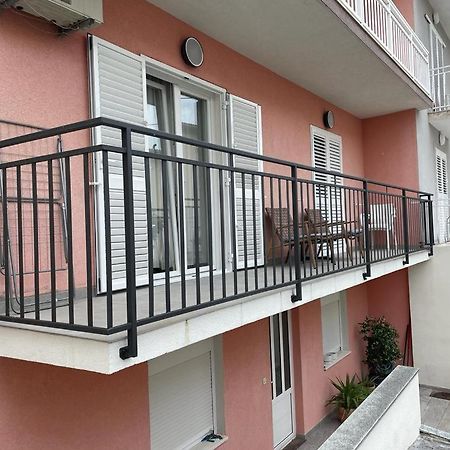 Apartments Antonia Makarska Exteriör bild